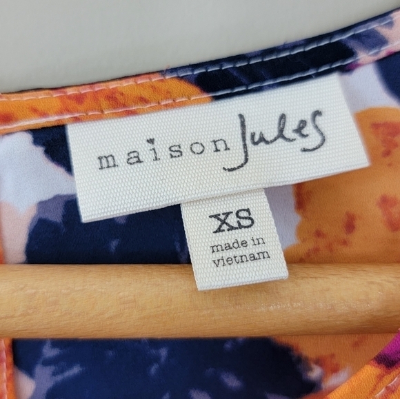 Maison Jules | Pink Orange Navy Colorful Floral Asymmetrical Tank Size XS - Picture 6 of 7